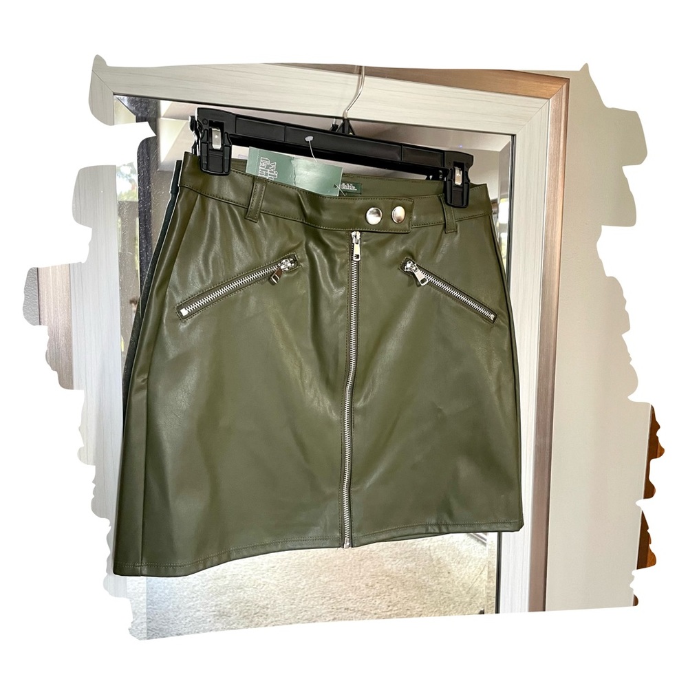 Wild Fable Green Faux Leather Skirt Size 2 NWT